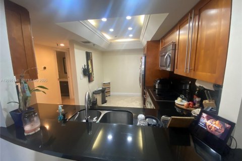 Copropriété à louer à Miami, Floride: 1 chambre, 77.67 m2 № 2386844 - photo 8
