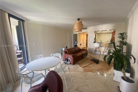 Copropriété à louer à Miami, Floride: 1 chambre, 77.67 m2 № 2386844 - photo 2