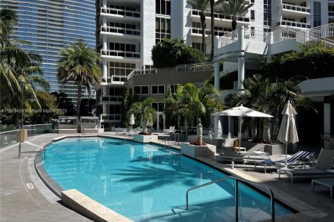 Condominio en alquiler en Miami, Florida, 1 dormitorio, 95.78 m2 № 1961621 - foto 11