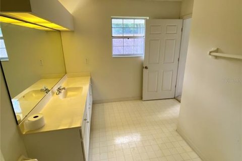 House in Daytona Beach, Florida 3 bedrooms, 210.61 sq.m. № 1338552 - photo 19