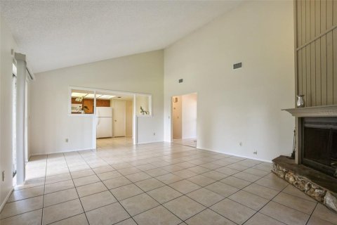 Villa ou maison à vendre à Casselberry, Floride: 3 chambres, 130.06 m2 № 1907360 - photo 4
