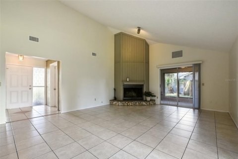 House in Casselberry, Florida 3 bedrooms, 130.06 sq.m. № 1907360 - photo 3