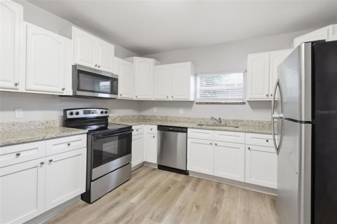 Villa ou maison à vendre à Tampa, Floride: 3 chambres, 112.32 m2 № 2209979 - photo 23