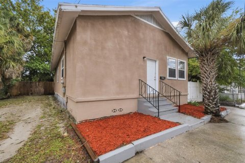 Villa ou maison à vendre à Tampa, Floride: 3 chambres, 112.32 m2 № 2209979 - photo 5