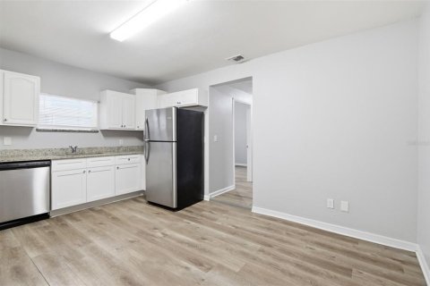 Villa ou maison à vendre à Tampa, Floride: 3 chambres, 112.32 m2 № 2209979 - photo 27