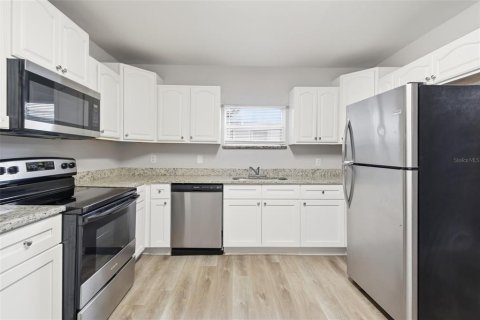 Villa ou maison à vendre à Tampa, Floride: 3 chambres, 112.32 m2 № 2209979 - photo 22