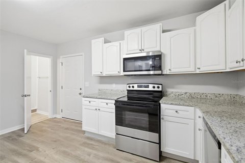 Villa ou maison à vendre à Tampa, Floride: 3 chambres, 112.32 m2 № 2209979 - photo 25
