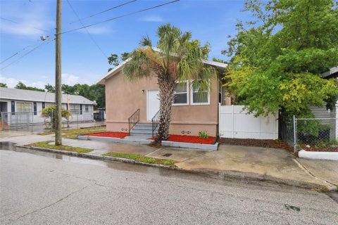 Villa ou maison à vendre à Tampa, Floride: 3 chambres, 112.32 m2 № 2209979 - photo 3