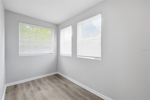 Villa ou maison à vendre à Tampa, Floride: 3 chambres, 112.32 m2 № 2209979 - photo 13