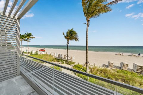 Copropriété à vendre à Sunny Isles Beach, Floride: 4 chambres, 293.29 m2 № 2336932 - photo 17