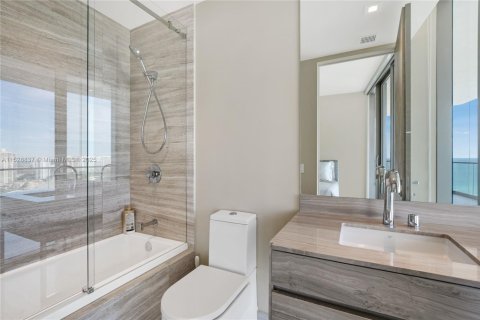 Copropriété à vendre à Sunny Isles Beach, Floride: 4 chambres, 293.29 m2 № 2336932 - photo 15