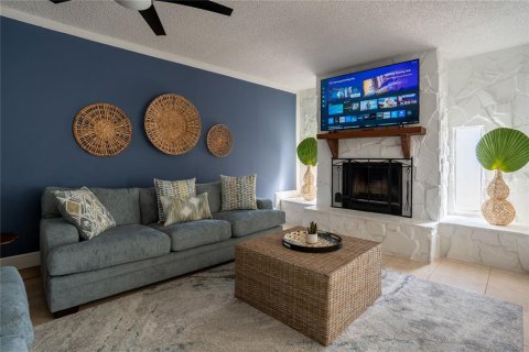 House in Kissimmee, Florida 3 bedrooms, 118.17 sq.m. № 1592987 - photo 9