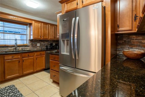 House in Kissimmee, Florida 3 bedrooms, 118.17 sq.m. № 1592987 - photo 12