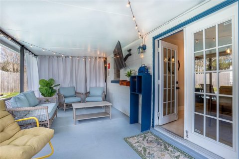 House in Kissimmee, Florida 3 bedrooms, 118.17 sq.m. № 1592987 - photo 6