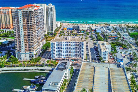 Condominio en venta en Fort Lauderdale, Florida, 2 dormitorios, 70.23 m2 № 2180562 - foto 22