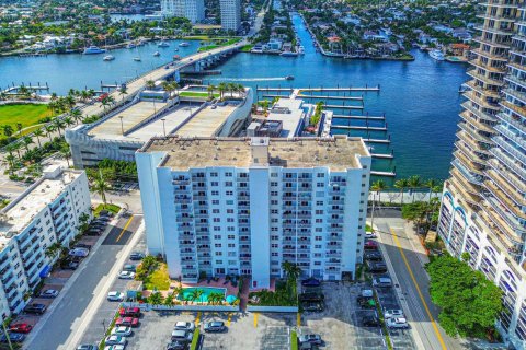 Condominio en venta en Fort Lauderdale, Florida, 2 dormitorios, 70.23 m2 № 2180562 - foto 5