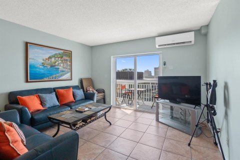 Condominio en venta en Fort Lauderdale, Florida, 2 dormitorios, 70.23 m2 № 2180562 - foto 9