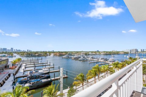 Condominio en venta en Fort Lauderdale, Florida, 2 dormitorios, 70.23 m2 № 2180562 - foto 3