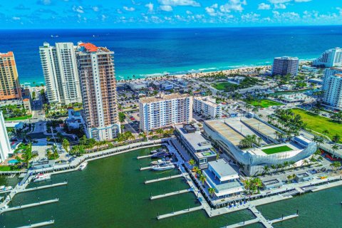 Condominio en venta en Fort Lauderdale, Florida, 2 dormitorios, 70.23 m2 № 2180562 - foto 30