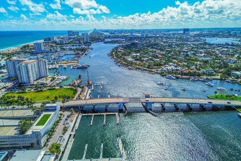 Condominio en venta en Fort Lauderdale, Florida, 2 dormitorios, 70.23 m2 № 2180562 - foto 29