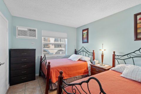 Condominio en venta en Fort Lauderdale, Florida, 2 dormitorios, 70.23 m2 № 2180562 - foto 18