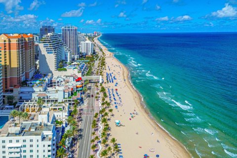 Condominio en venta en Fort Lauderdale, Florida, 2 dormitorios, 70.23 m2 № 2180562 - foto 8