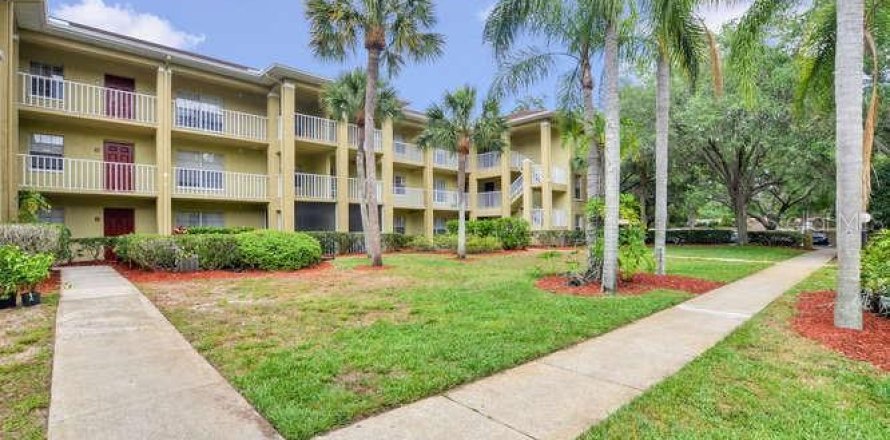 Condo in Palm Harbor, Florida, 2 bedrooms  № 2097487