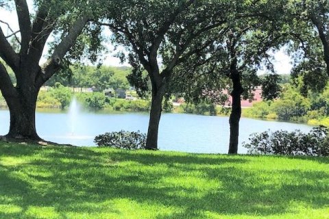Condo in Palm Harbor, Florida, 2 bedrooms  № 2097487 - photo 2