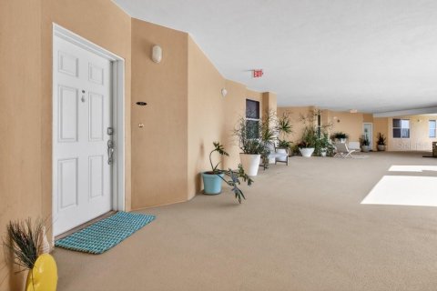 Copropriété à vendre à Palm Coast, Floride: 2 chambres, 129.88 m2 № 2096475 - photo 3