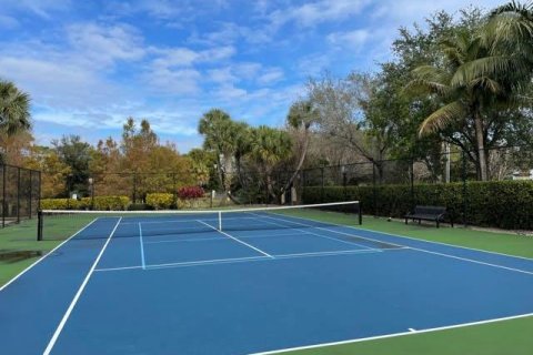Condo in Palm Beach Gardens, Florida, 1 bedroom  № 1040662 - photo 1