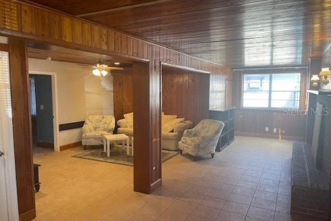 Propiedad comercial en venta en Daytona Beach, Florida, 622.45 m2 № 2166408 - foto 26