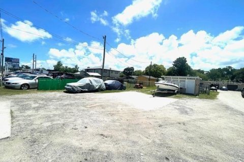 Propiedad comercial en venta en Daytona Beach, Florida, 622.45 m2 № 2166408 - foto 14