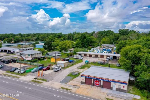 Propiedad comercial en venta en Daytona Beach, Florida, 622.45 m2 № 2166408 - foto 2