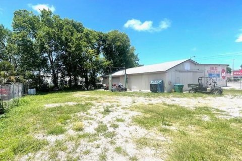 Propiedad comercial en venta en Daytona Beach, Florida, 622.45 m2 № 2166408 - foto 23