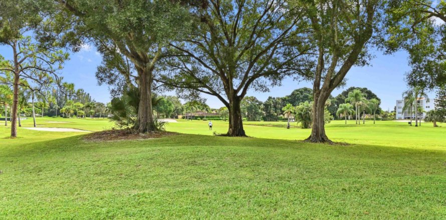 Condo in Lake Worth, Florida, 2 bedrooms № 777091