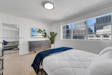 Condo in Miami, Florida, 1 bedroom  № 2040558 - photo 14