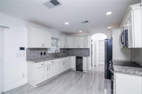 Villa ou maison à vendre à Orlando, Floride: 4 chambres, 142.14 m2 № 1821158 - photo 15