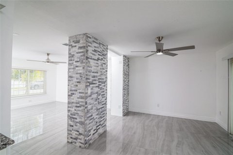 Villa ou maison à vendre à Orlando, Floride: 4 chambres, 142.14 m2 № 1821158 - photo 24