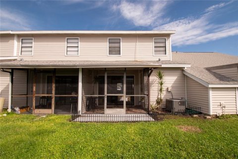 Touwnhouse à vendre à Tampa, Floride: 2 chambres, 122.07 m2 № 1903098 - photo 21