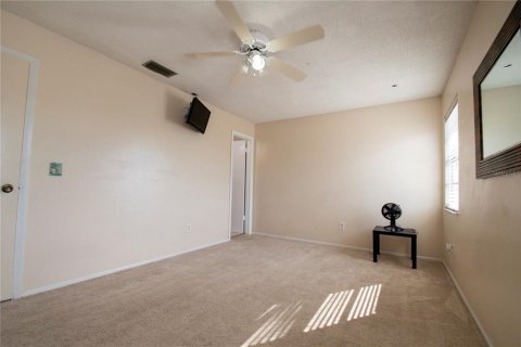 Touwnhouse à vendre à Tampa, Floride: 2 chambres, 122.07 m2 № 1903098 - photo 14
