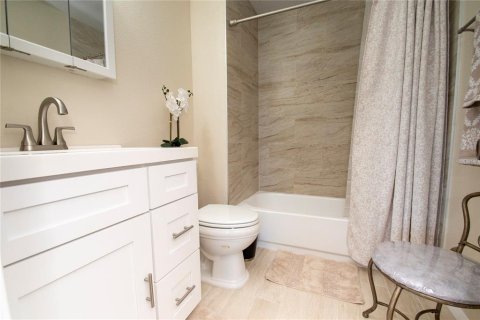 Touwnhouse à vendre à Tampa, Floride: 2 chambres, 122.07 m2 № 1903098 - photo 20