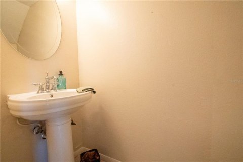 Touwnhouse à vendre à Tampa, Floride: 2 chambres, 122.07 m2 № 1903098 - photo 4
