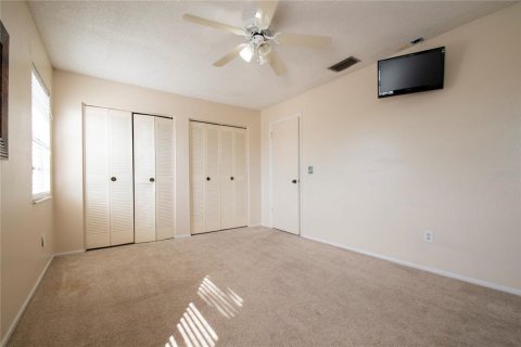 Touwnhouse à vendre à Tampa, Floride: 2 chambres, 122.07 m2 № 1903098 - photo 15