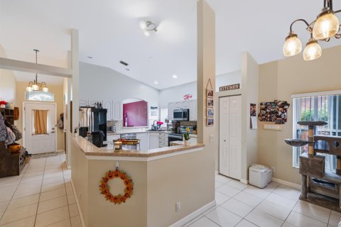 Villa ou maison à vendre à Riviera Beach, Floride: 3 chambres, 169.27 m2 № 2435480 - photo 10