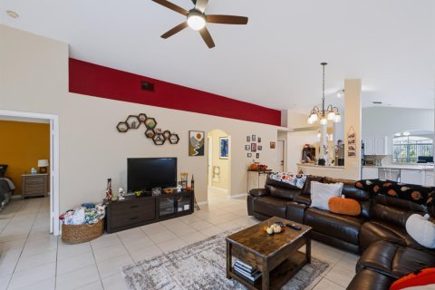 Villa ou maison à vendre à Riviera Beach, Floride: 3 chambres, 169.27 m2 № 2435480 - photo 12