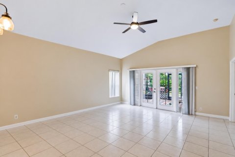 Villa ou maison à vendre à Riviera Beach, Floride: 3 chambres, 169.27 m2 № 2435480 - photo 15