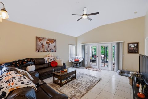 Villa ou maison à vendre à Riviera Beach, Floride: 3 chambres, 169.27 m2 № 2435480 - photo 14