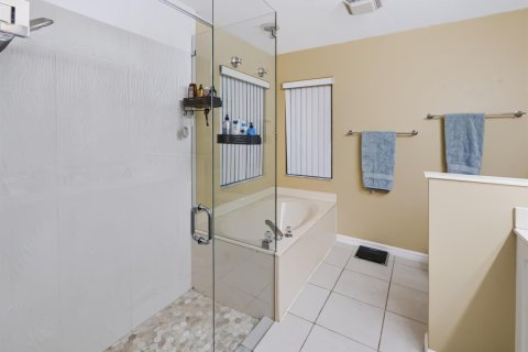 Villa ou maison à vendre à Riviera Beach, Floride: 3 chambres, 169.27 m2 № 2435480 - photo 21