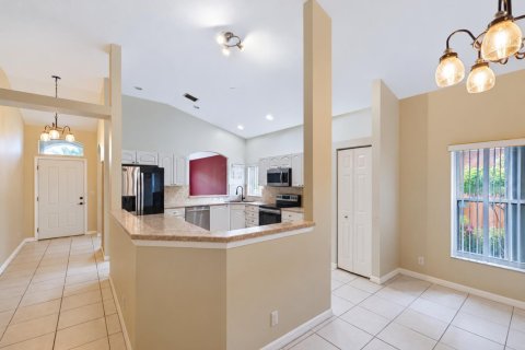Villa ou maison à vendre à Riviera Beach, Floride: 3 chambres, 169.27 m2 № 2435480 - photo 11