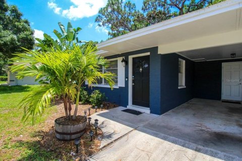 House in Venice, Florida 2 bedrooms, 96.43 sq.m. № 1447756 - photo 1